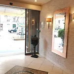 Hotel Champerret Elysees
