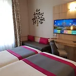 Champerret Elysees 3*