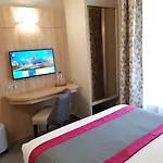 Hotel Champerret Elysees Paris