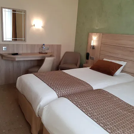 Hotel Champerret Elysees Paris
