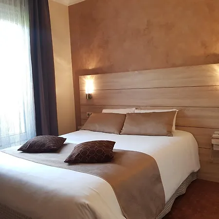 Ξενοδοχείο Champerret Elysees 3*