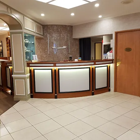 מלון Champerret Elysees