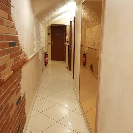 شامباريت إليزيه فندق 3*