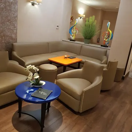 מלון Champerret Elysees פריז