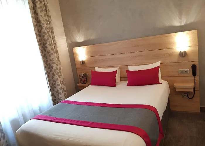 Champerret Elysees 3*