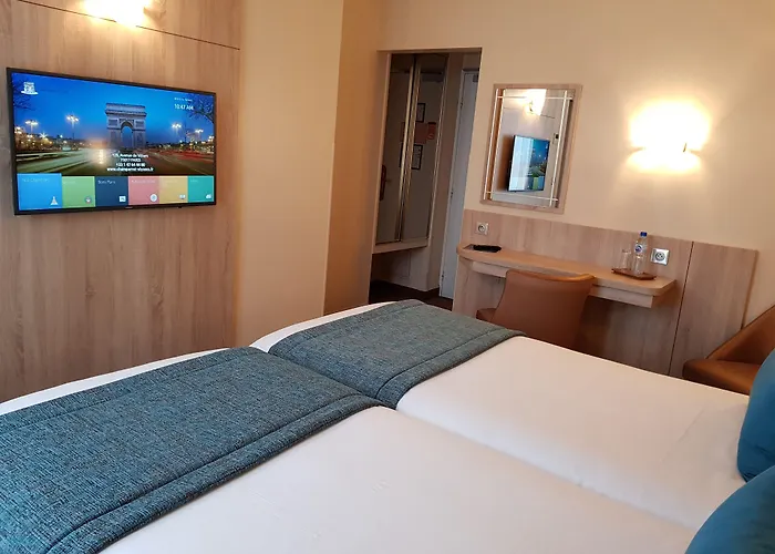 Champerret Elysees Paris