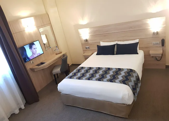 Champerret Elysees Otel