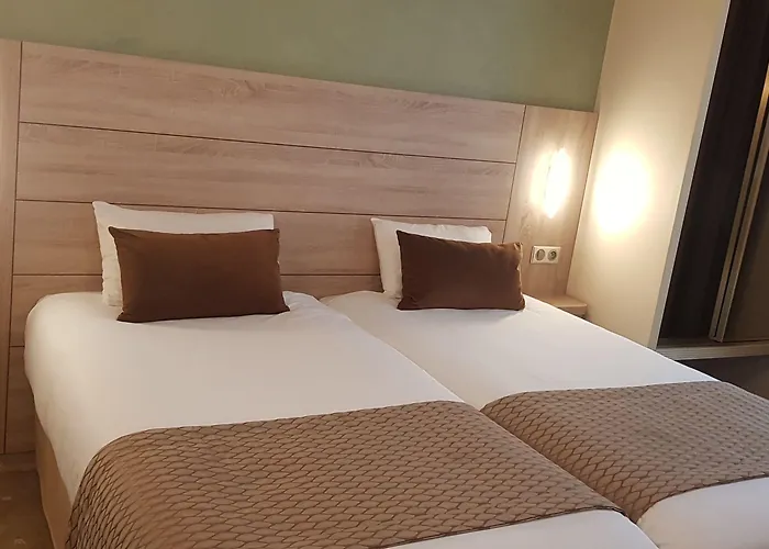 Otel Champerret Elysees Paris