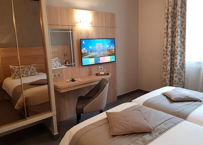 Champerret Elysees Paris