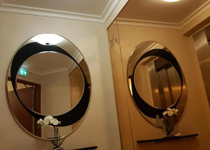 Champerret Elysees 3*