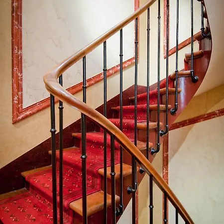 Hotel Champerret Elysees Parigi