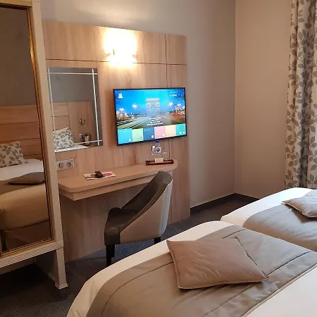 Champerret Elysees Paris