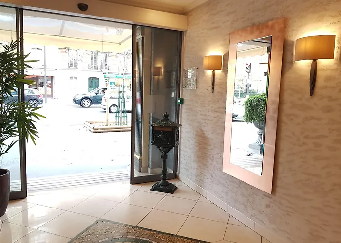 Hotel Champerret Elysees